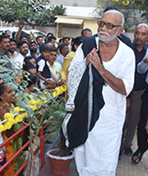Shri Morari Bapu
